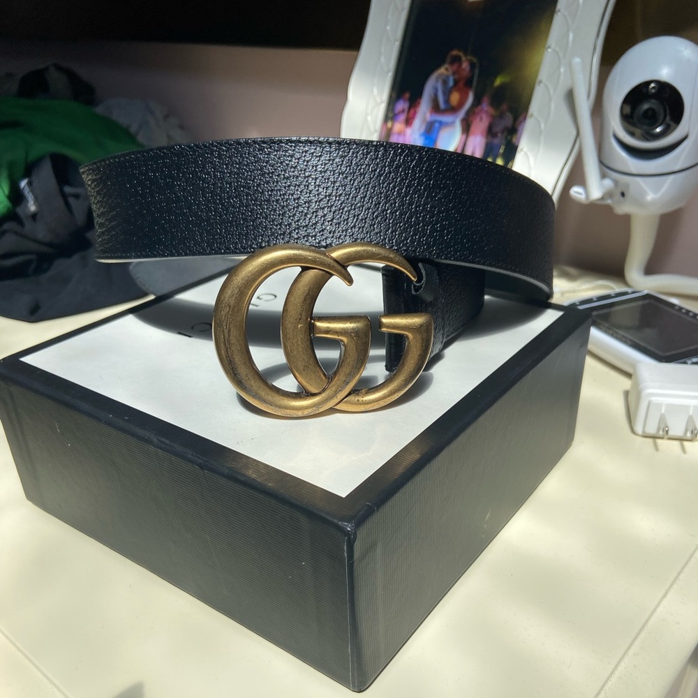 Gucci belt . GG Marmont reversible belt
